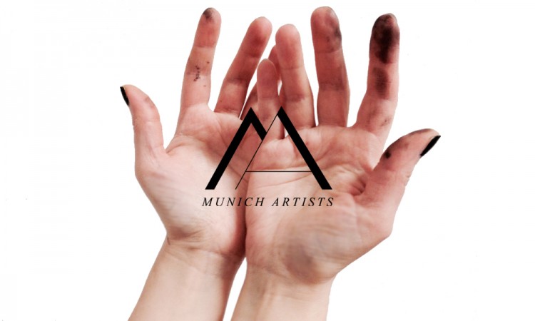 SteffiK_portfolio_MunichArtists_Hands